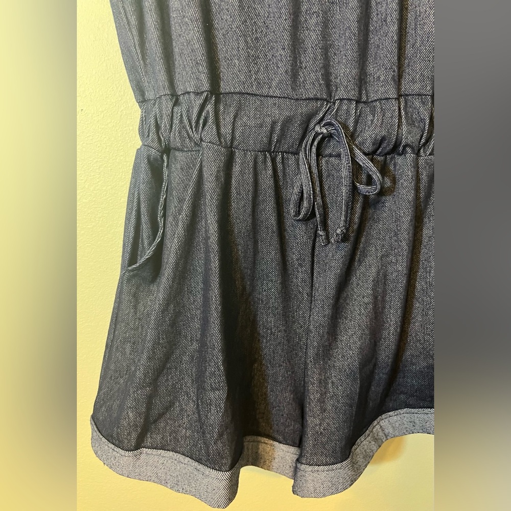 ShoSho Blue Denim Sleeveless Button Up Romper With Waist Tie & Pockets! Size L. - Picture 4 of 11